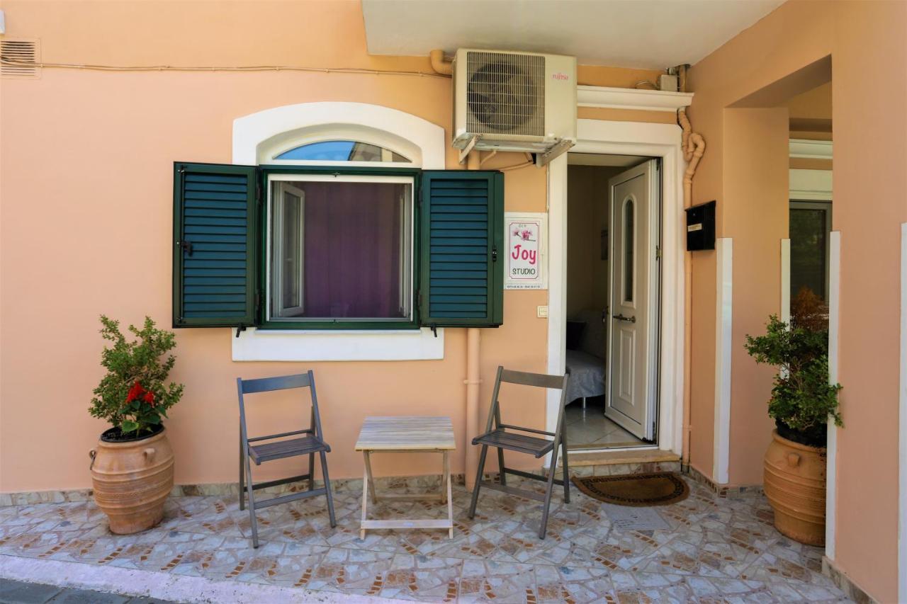 Joy New Port Studio Corfu Town Exterior photo